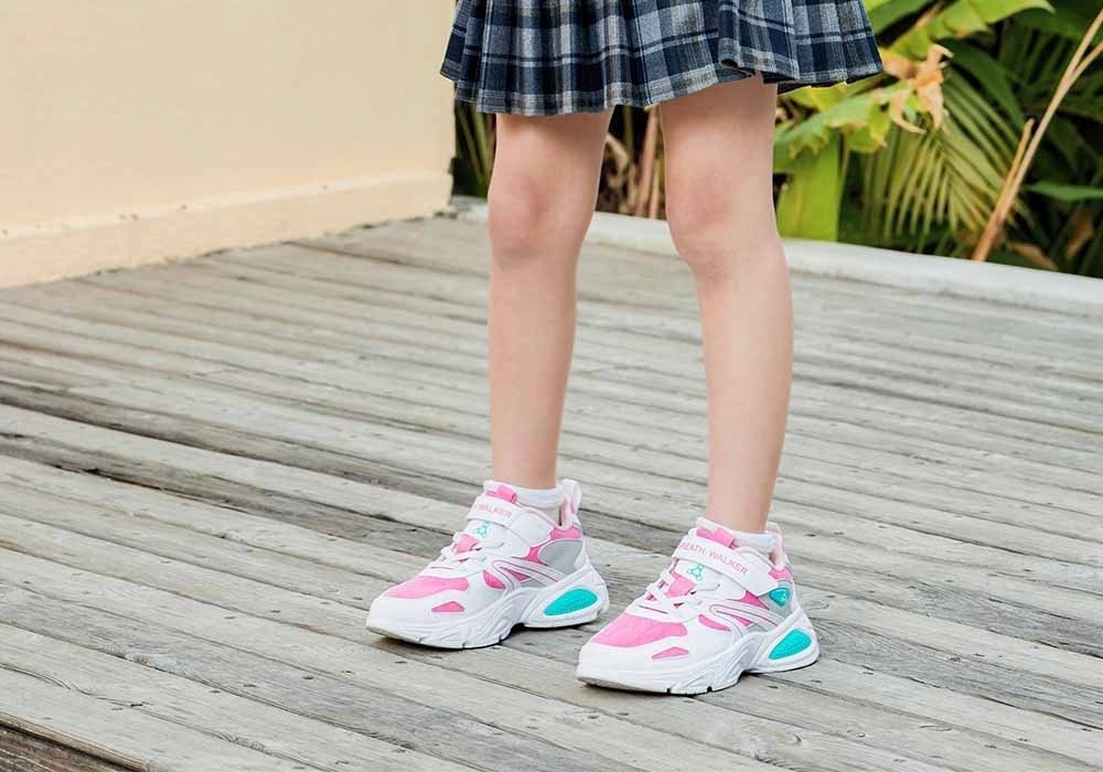 Buty sportowe z wkładką do masażu dziecięce R34 - obrazek 3